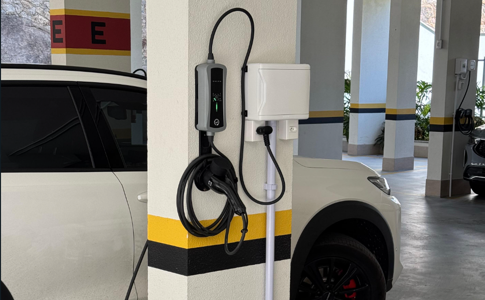 josten carregador veicular